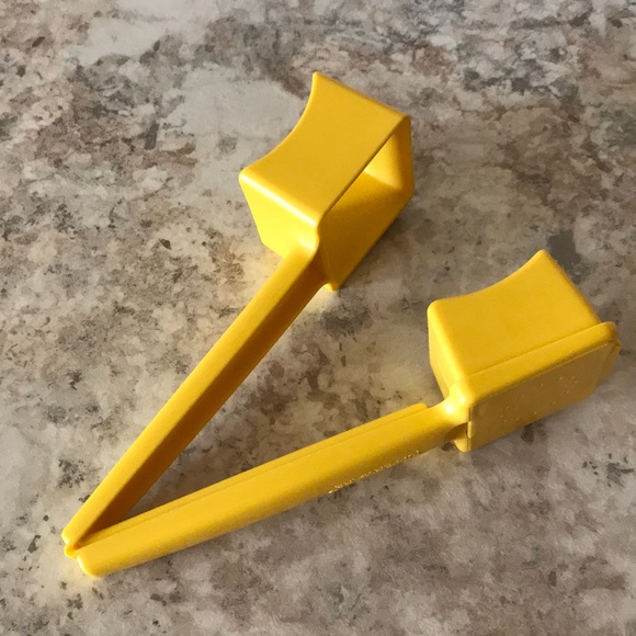 Tupperware Kitchen 8 For 5 Tupperware Butter Hugger For Corn Poshmark